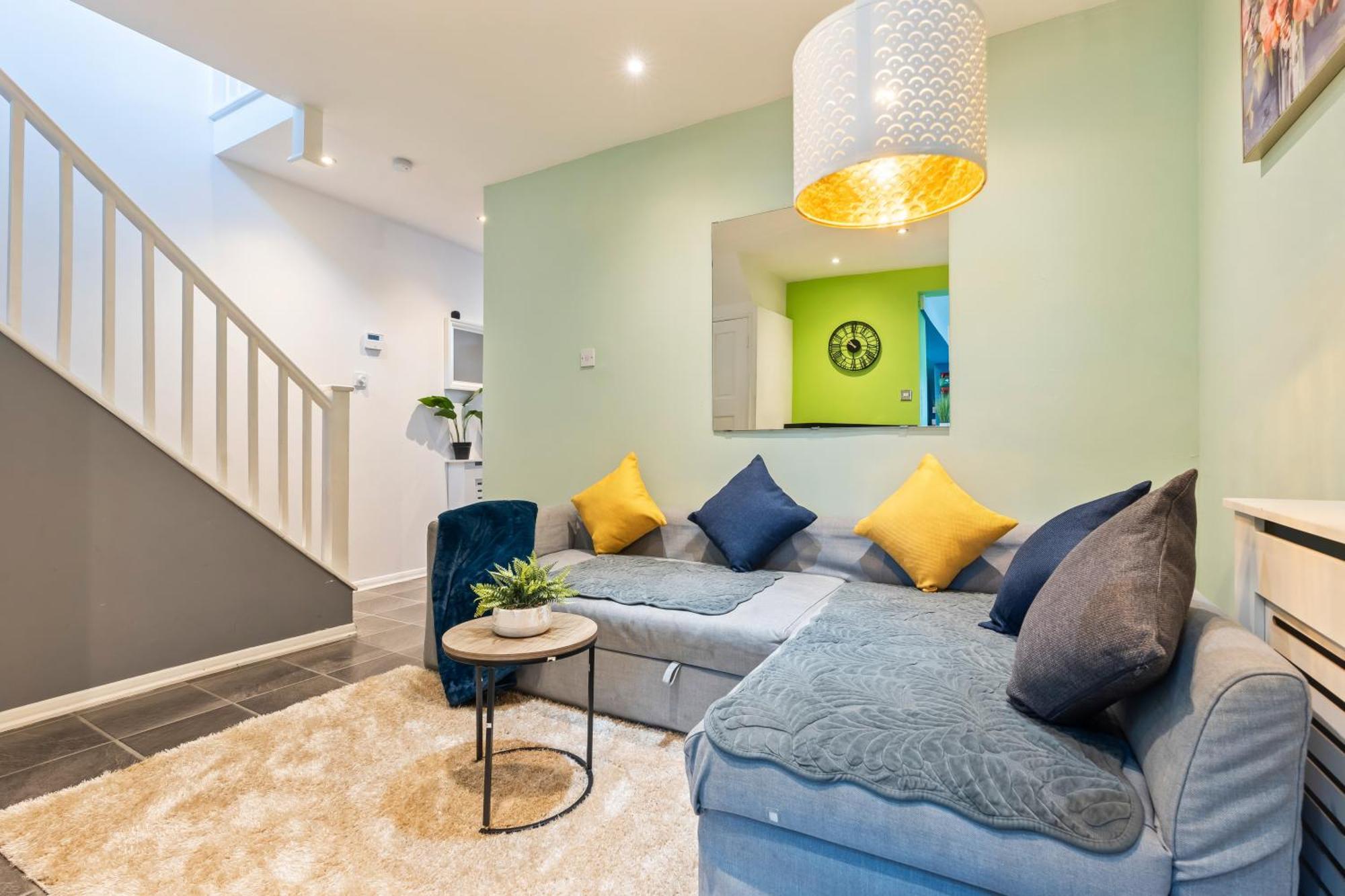 Impeccable 4-bed House In Brixton Casa vacanze Londra